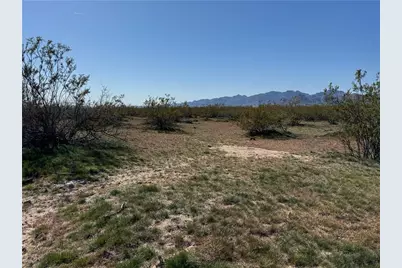 11074 Laguna Trail, Golden Valley, AZ 86413 - Photo 2