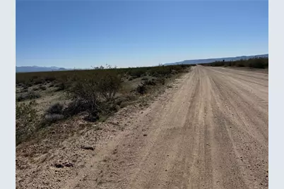 12131 N Tombstone Trail, Golden Valley, AZ 86413 - Photo 6