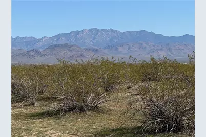 12131 N Tombstone Trail, Golden Valley, AZ 86413 - Photo 1