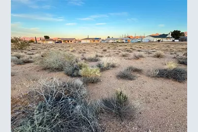 9826 N Saddleback Drive, Kingman, AZ 86401 - Photo 6