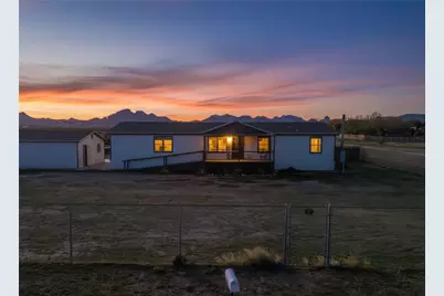 1071 S Estrella Road, Golden Valley, AZ 86413 - Photo 2