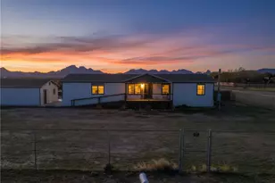 1071 S Estrella Rd, Golden Valley, AZ 86413 - Photo 2