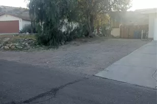 1811 Escalera Cir, Bullhead City, AZ 86442 - Photo 24