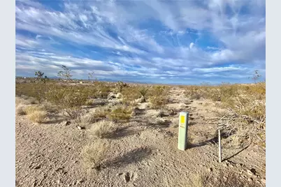 1015 E Meadview Boulevard #1, Meadview, AZ 86444 - Photo 2