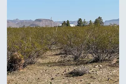 14257 W Indian Wells Road, Golden Valley, AZ 86413 - Photo 8