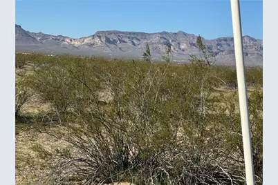 14257 W Indian Wells Road, Golden Valley, AZ 86413 - Photo 1