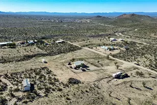 16548 N Kitmit Dr, Dolan Springs, AZ 86441 - Photo 36