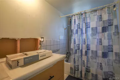 16548 N Kitmit Drive, Dolan Springs, AZ 86441 - Photo 18