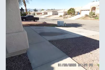 2064 E Desert Lakes Drive, Fort Mohave, AZ 86426 - Photo 8