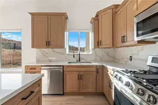 1863 E La Entrada Pl, Fort Mohave, AZ 86426 - Photo 18