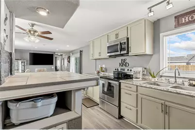 1876 Oliver Drive, Bullhead City, AZ 86442 - Photo 12