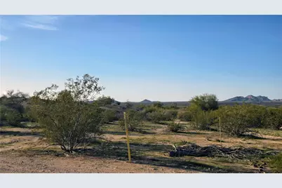 207-11-032 S Lawton Road, Yucca, AZ 86438 - Photo 8