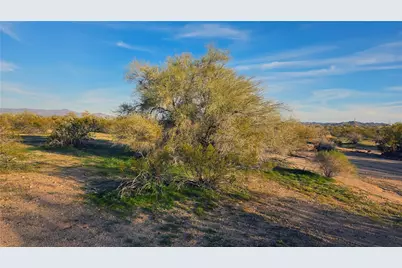 207-11-016 W Lawton Road, Yucca, AZ 86438 - Photo 10