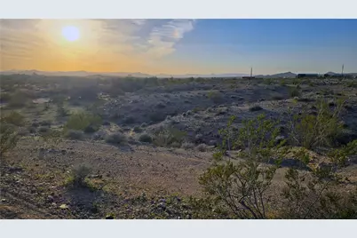 207-11-013 S Douglas Lane, Yucca, AZ 86438 - Photo 16