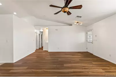 495 S Lochiel Road, Golden Valley, AZ 86413 - Photo 18