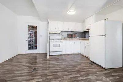 1270 Agate Avenue, Bullhead City, AZ 86442 - Photo 8