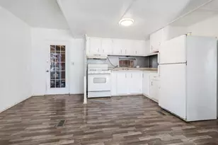 1270 Agate Ave, Bullhead City, AZ 86442 - Photo 8