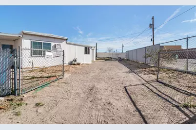 1270 Agate Avenue, Bullhead City, AZ 86442 - Photo 4