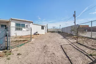 1270 Agate Ave, Bullhead City, AZ 86442 - Photo 4