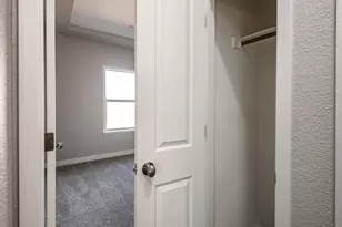 7426 E Squaw Creek Dr, Kingman, AZ 86401 - Photo 16