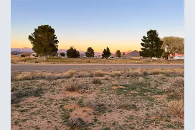 7348 E Squaw Creek Drive, Kingman, AZ 86401 - Photo 2