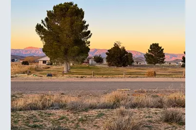 7348 E Squaw Creek Drive, Kingman, AZ 86401 - Photo 6