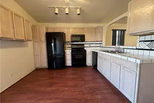 9762 S Kingman Dr, Mohave Valley, AZ 86440 - Photo 4