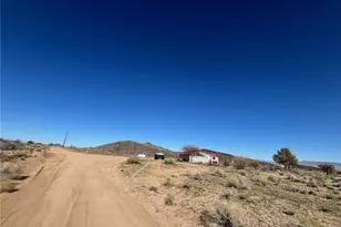 7448 N Maggie Way, Kingman, AZ 86409 - Photo 2