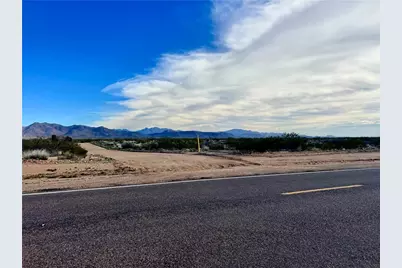 000 W Double B Ranch Drive, Golden Valley, AZ 86413 - Photo 10