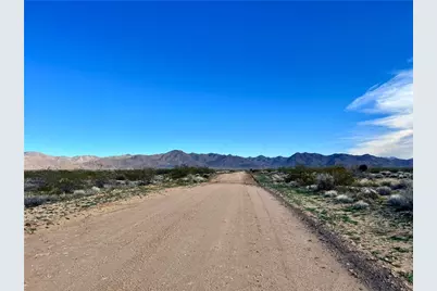 000 W Double B Ranch Drive, Golden Valley, AZ 86413 - Photo 4