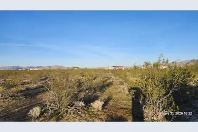 215-11-221 Quartzite Drive, Golden Valley, AZ 86413 - Photo 1