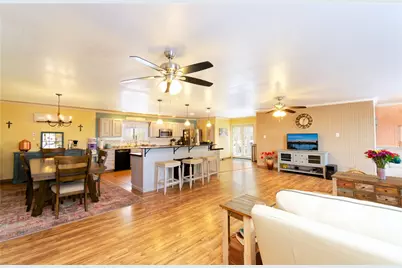 25388 Pendleton Way, Bouse, AZ 85325 - Photo 10