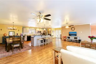 25388 Pendleton Way, Bouse, AZ 85325 - Photo 10