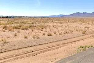 7412 Fawn Dr, Kingman, AZ 86401 - Photo 1