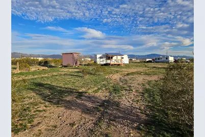 1068 S Carrizo Road, Golden Valley, AZ 86413 - Photo 2