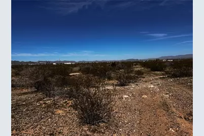 3129 S Peridot Road, Golden Valley, AZ 86413 - Photo 6