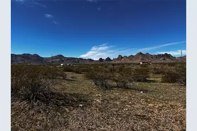 3129 S Peridot Road, Golden Valley, AZ 86413 - Photo 8
