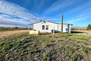 5848 W Crystal Dr, Golden Valley, AZ 86413 - Photo 36