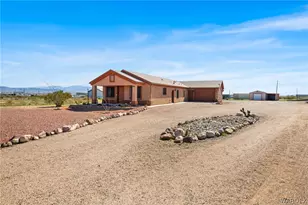 7880 W Shipp Dr, Golden Valley, AZ 86413 - Photo 4