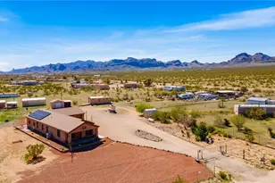 7880 W Shipp Dr, Golden Valley, AZ 86413 - Photo 16