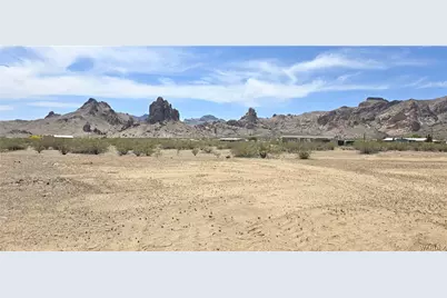 2161 S Dugas Road, Golden Valley, AZ 86413 - Photo 1