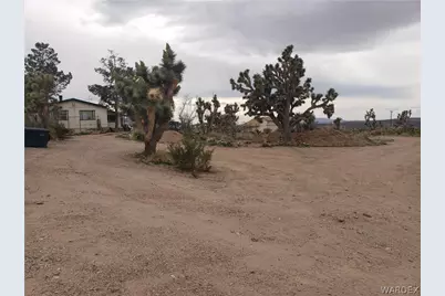 8368 W Cordelia, White Hills, AZ 86445 - Photo 2