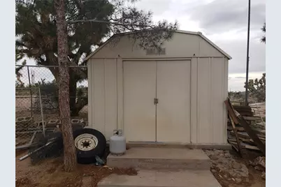 8380 W Cordelia, White Hills, AZ 86445 - Photo 6