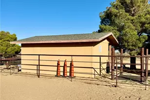 5940 N Bull Mountain Dr, Kingman, AZ 86409 - Photo 48