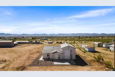 3799 N Araby Road, Golden Valley, AZ 86413 - Photo 26