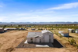 3799 N Araby Rd, Golden Valley, AZ 86413 - Photo 26