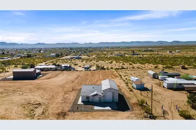 3799 N Araby Road, Golden Valley, AZ 86413 - Photo 32