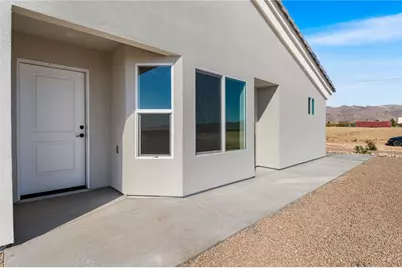 3799 N Araby Road, Golden Valley, AZ 86413 - Photo 4