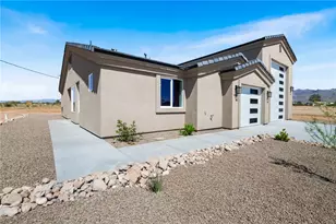 4715 W Burro Dr, Golden Valley, AZ 86413 - Photo 24