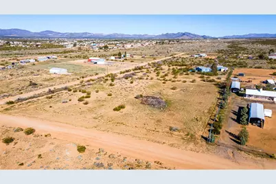 306-05-038B W Supai Drive, Golden Valley, AZ 86413 - Photo 8